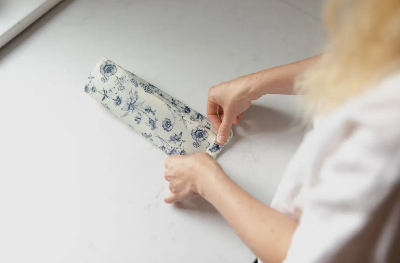 Medium Beeswax Food Wrap -- Vintage Blue Florals